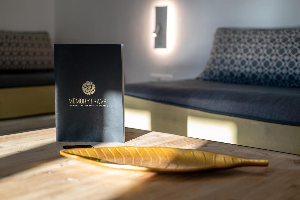 Christianna & George Luxury Hot Tub Apartment 산토리니 외부 사진